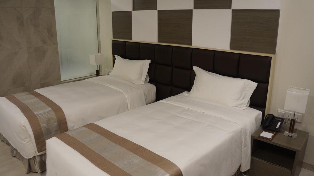 Hotel Parami Янгон Экстерьер фото