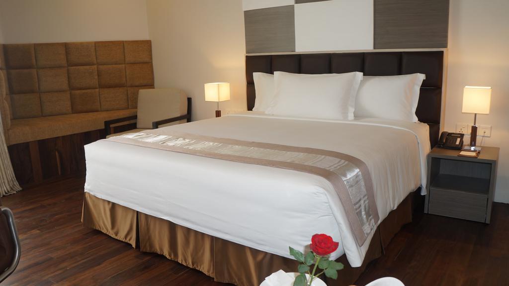Hotel Parami Янгон Экстерьер фото